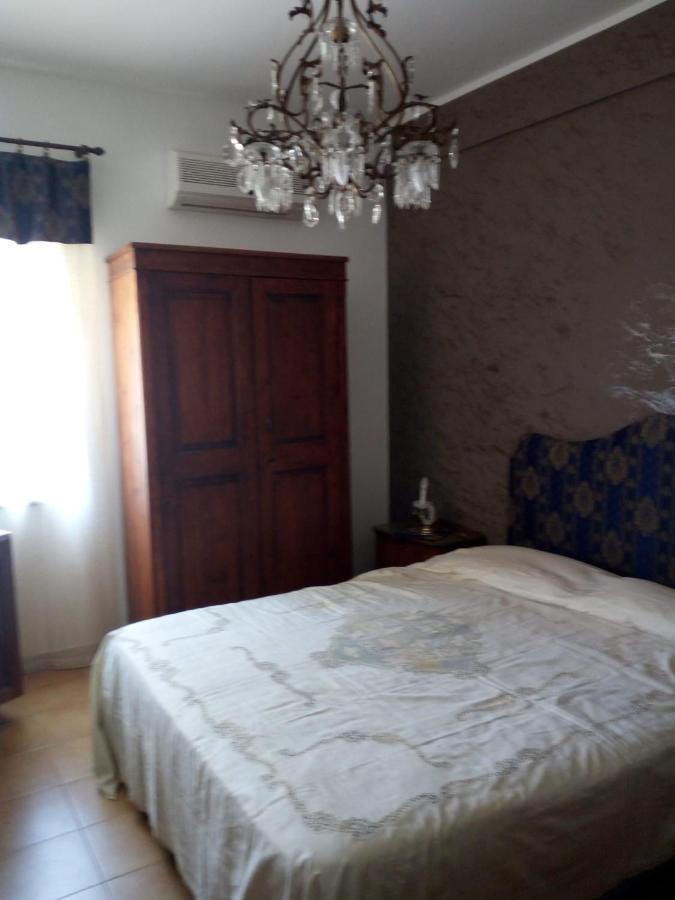 B B Casa Vacanze Il Pino Di Pino Lascari Kültér fotó