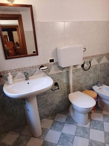 B B Casa Vacanze Il Pino Di Pino Lascari Kültér fotó